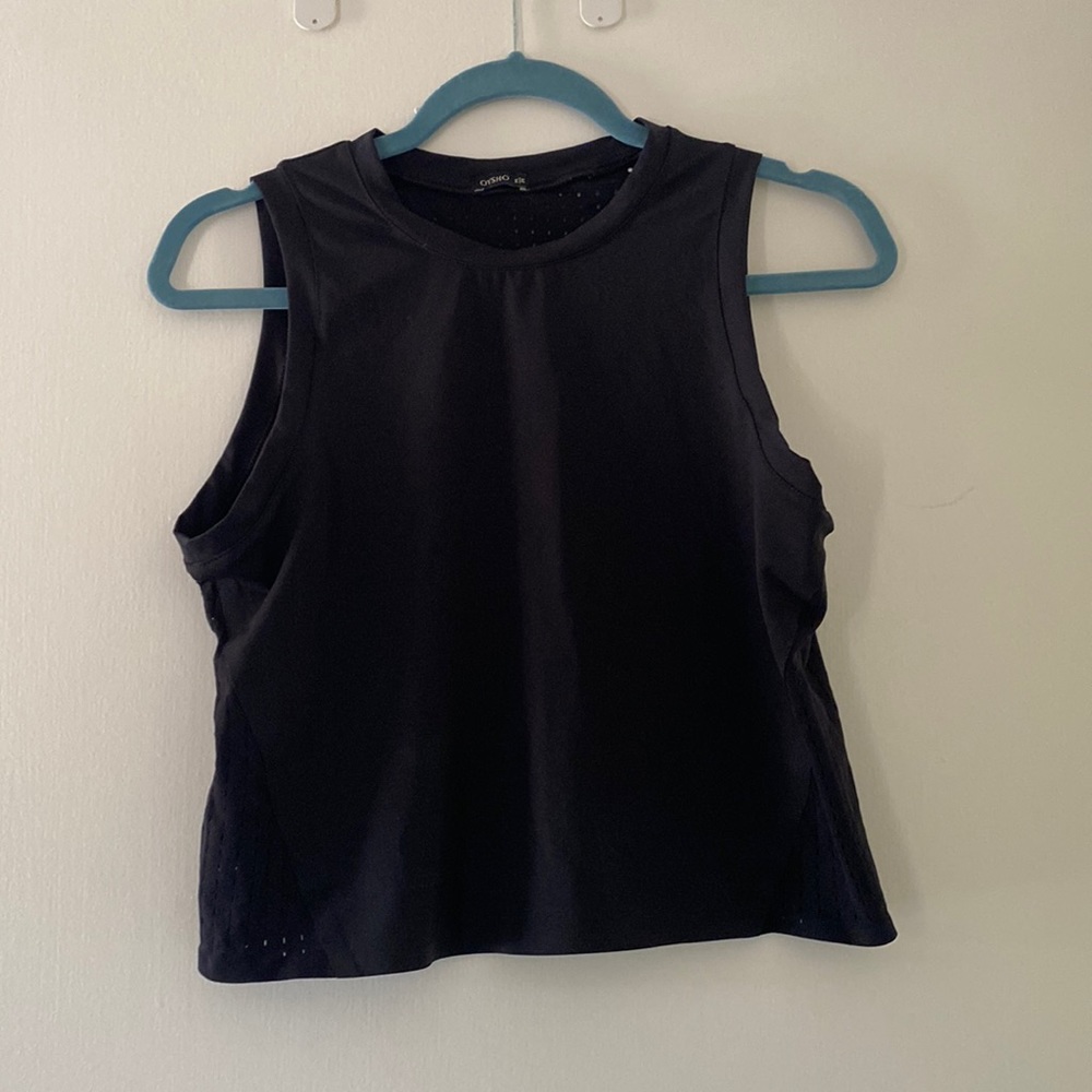 OYSHO Black athletic crop tank size medium never worn